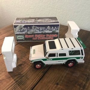 NIB - HESS Truck 2004 40th Anniversary